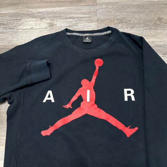 Air Jordan Jumpman Center Logo Black Mens‎ M Crewneck Pullover Sweatshirt EUC - Picture 1 of 9